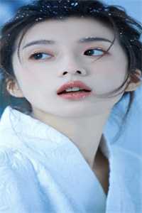 穿成袖珍小人，被先生买下当老婆养完结版小说祁然亚里斯